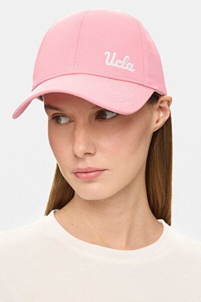 UCLA قبعة بيسبول مطرزة باللون الوردي