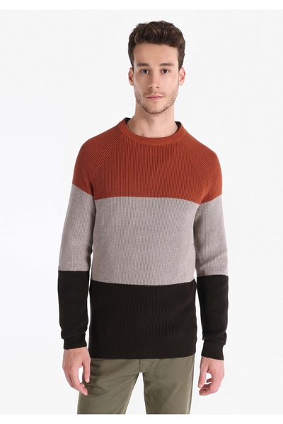 Colin's Pulover tricotat maro pentru bărbați, cu guler rotund, croială normal...