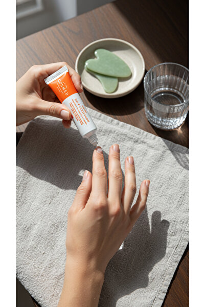 COSMED Tırnak Dokusunu ve Kütikül Yapısını Destekleyen Bakım Balmı/Body Elixir NAIL & CUTICLE BALSAM 15ML