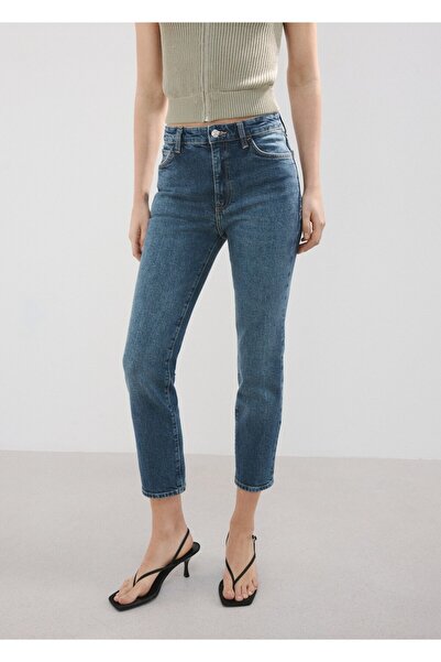 MANGO Woman Claudia dar kesim crop jean pantolon