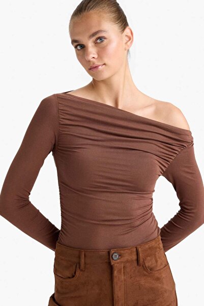 DeFacto Тънко прилепваща блуза с дълги ръкави и открити рамене G2547AX25AU