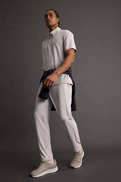 DeFacto εφαρμοστό Αθλητικό παντελόνι Jogger με στάνταρ πόδια με λεπτή εφαρμογ...