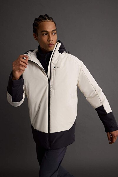 DeFacto Impermeabil Regular Fit K cu glugă Palton rezistent la vânt cu fermoa...