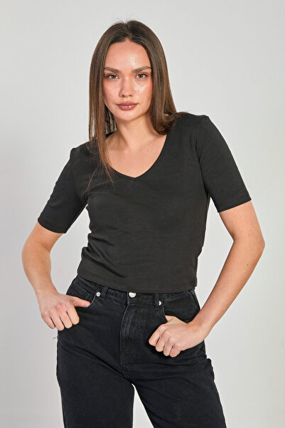 BARRELS AND OIL Women's Deep V-Neck Short Sleeve Bodysuit - Black