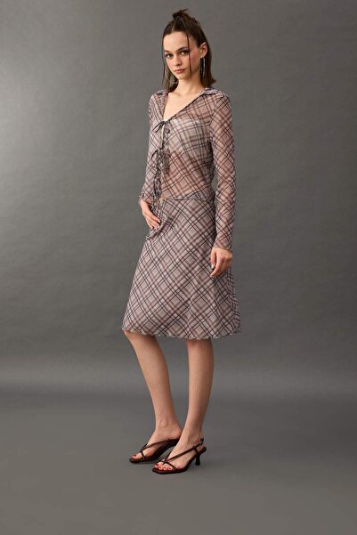 DeFacto А-силуетна картата нормална пола с тюл F7790AX25AU