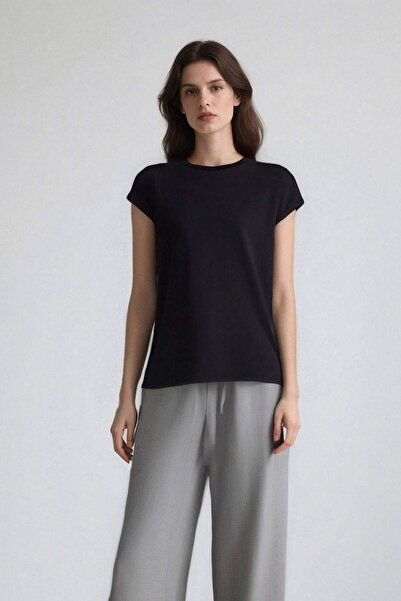 DeFacto Εφαρμοστό μπλουζάκι με λαιμόκοψη ποδηλάτου και κοντό μανίκι F3833AX25SM