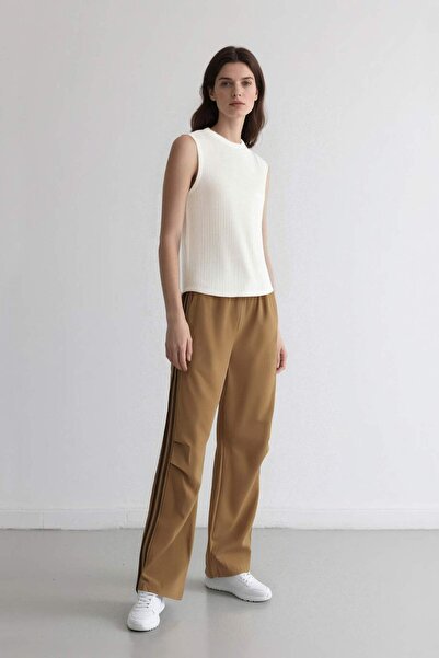 DeFacto Parachute Fabric Pants with Adjustable Cuffs and Elastic Waist E7601A...