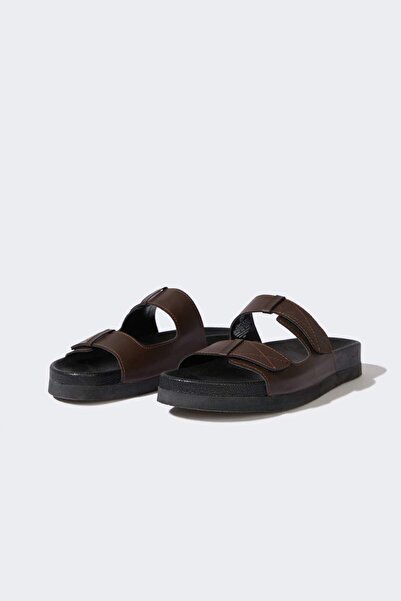 DeFacto Papuci pentru bărbați cu talpă plată, cu bandă dublă, din piele artif...