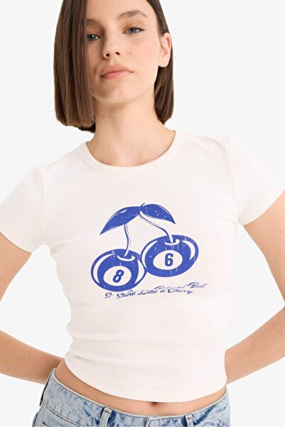 DeFacto Tailliertes, geripptes Kurzarm-T-Shirt mit Rundhalsausschnitt und Auf...