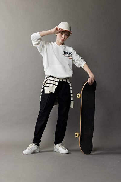 DeFacto Pantaloni Cargo Jogger cu picior standard din gabardină pentru băieți...