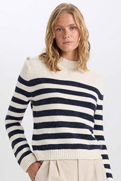DeFacto Regular Fit Soft Textured Crew Neck Button Striped Sweater Sweater C9...