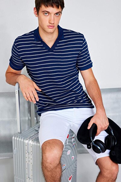 DeFacto Regular Fit Polokragen Gestreiftes Strick-Kurzarm-T-Shirt C4150AX24SM