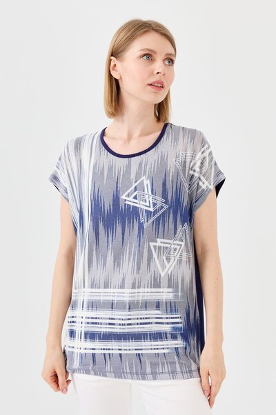 Desen Triko Γυναικείο μπλουζάκι με λαιμόκοψη τρίγωνο με στάμπα χτενισμένο βαμ...