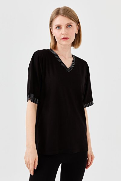 Desen Triko Γυναικείο μπλουζάκι με λαιμόκοψη V με αλυσίδα από βαμβακερό χτενι...