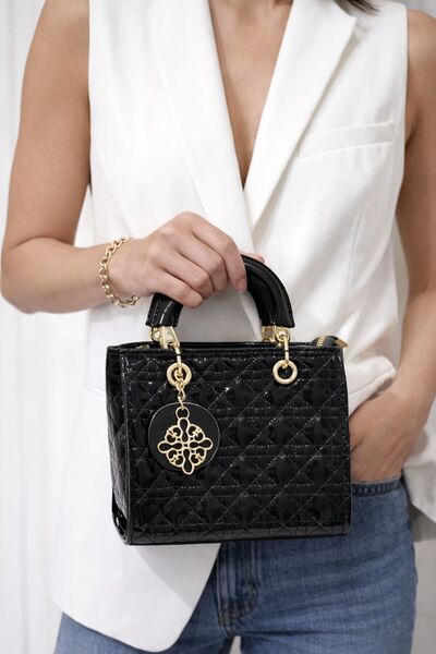 Store Siyah Rugan Kapitone Gold Detaylı El Çantası