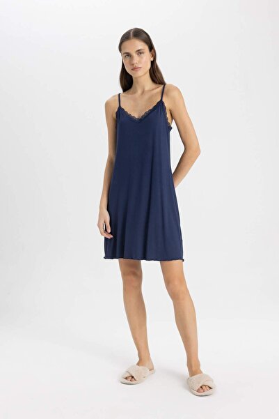 DeFacto Fall in Love Regular Fit V Yaka Askılı Gecelik B8669AX24SM