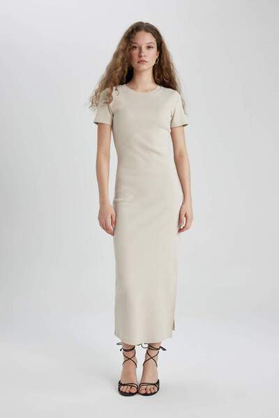 DeFacto Bodycon الجسم المعانقة طاقم الرقبة مضلع بروتيل قصير الأكمام فستان ماك...