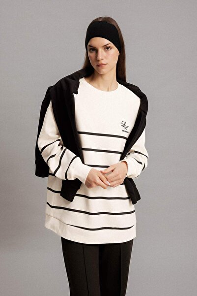 DeFacto Regular Fit Crew Neck Printed Soft Furry Inside Thick Sweatshirt Tuni...