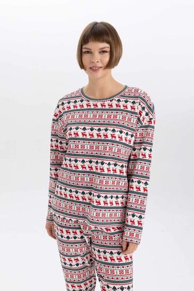 DeFacto قميص بيجامة بأكمام طويلة وياقة دائرية بتصميم السنة الجديدة A3375AX23WN