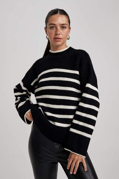DeFacto Relax Fit Striped Crew Neck Sweatshirt A3887Ax23Wn