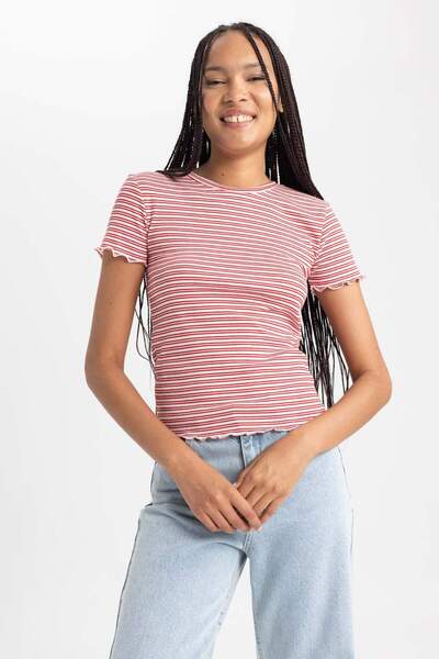 DeFacto Slim Fit Crew Neck Short Sleeve T-Shirt B0645Axns