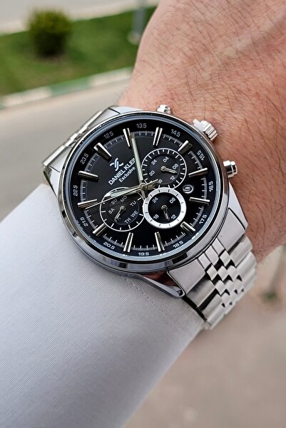 Daniel Klein ساعة يد رجالية بقرص أسود وحزام رمادي اللون قابل للتعديل 43 ملم 5...