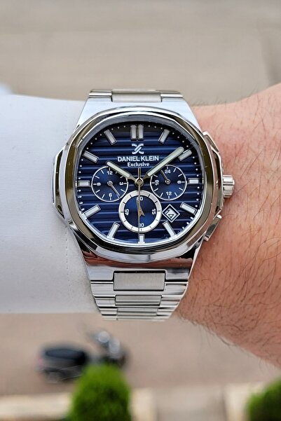 Daniel Klein Men's Wristwatch with Dial Navy Blue Band Metallic Color 2 Years...