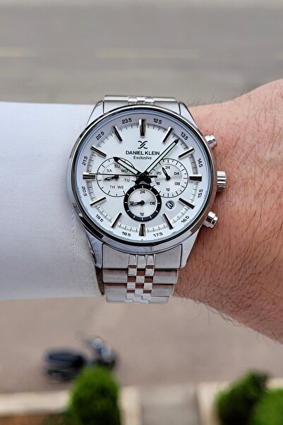 Daniel Klein Metallic Color 2 Year Warranty 43 mm 5 Atm Men's Wristwatch