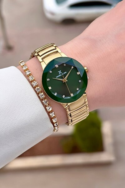 Daniel Klein ساعة يد نسائية بقرص أخضر ذهبي اللون مقاس 30 ملم مع سوار قابل للت...