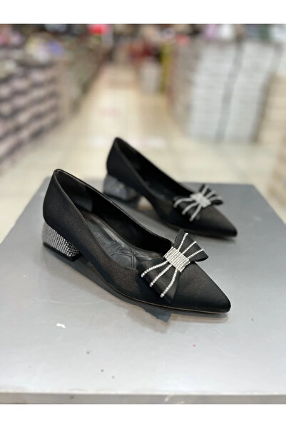 Alphus حذاء نسائي أنيق من الساتان بكعب قصير من Vollex