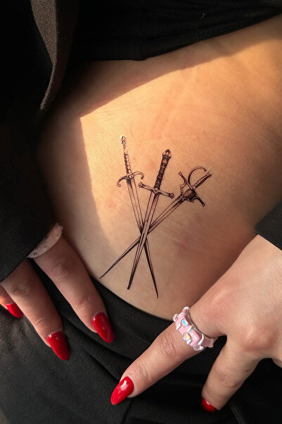TAKIŞTIR Kılıç Figürlü Mini Dövme Tattoo