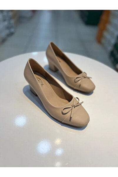 Alphus حذاء نسائي من فولكس بكعب منخفض وربطة عنق