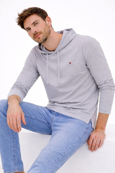 Tommy Hilfiger Organik pamuk uzun kollu regular fıt kapşonlu mevsimlik sweat