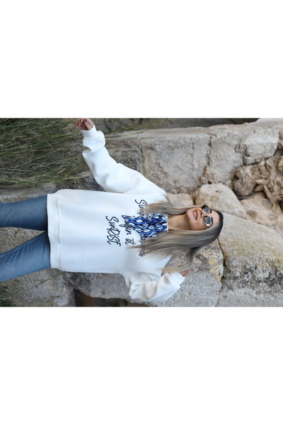 bytugcekaya Swea cu detaliu de eșarfă albastru ecru tricou