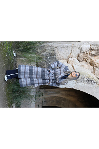 bytugcekaya Μάξι παλτό με κουμπιά καπνιστό γκρι