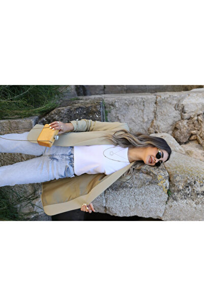 bytugcekaya سترة بأكمام كاكي فاتح وتفاصيل كبيرة