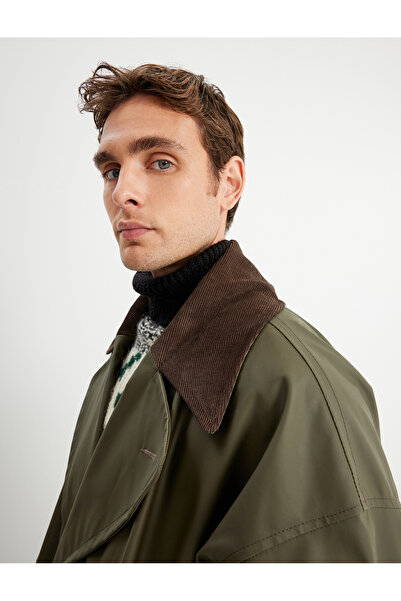 Koton Trençkot Kadife Yaka Detaylı Cepli Düğmeli