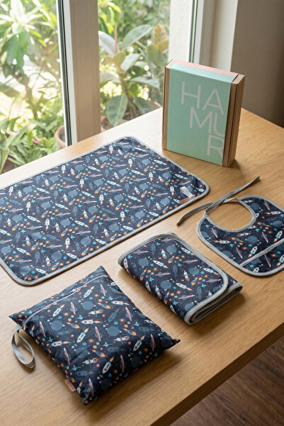 HAMUR Liquid-Proof 4-Piece Baby Child Activity Cover Bag Baby Bib Activity Se...