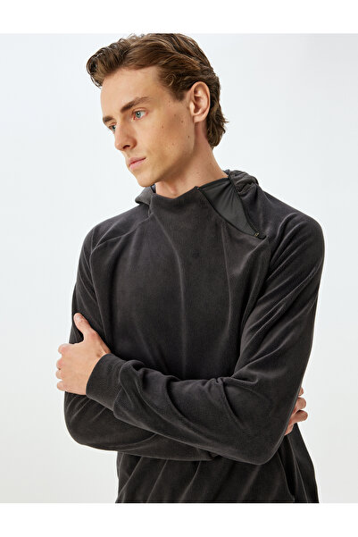 Koton Αθλητικό φούτερ με κουκούλα, χοντρό ύφασμα, λεπτομέρεια με φερμουάρ, τσ...