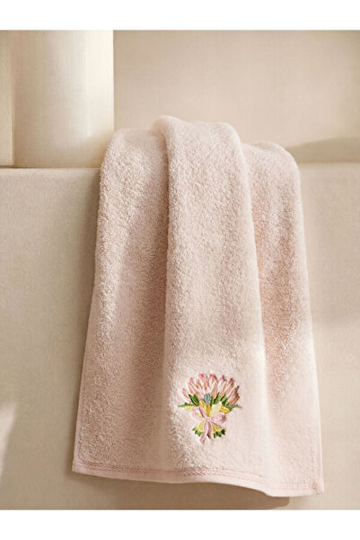 LC Waikiki Rmz Gi̇yi̇m Farkiyla Floral Embroidered Face Towel 50X80 cm