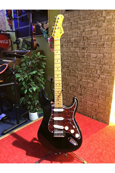 Tagima Guitars Tagima 530 Elektro Gitar