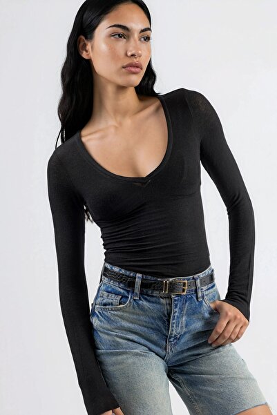 Hiccup Busem V-Neck Long Sleeve Blouse