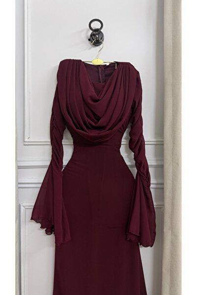 DIFFERENT A cute chiffon dress