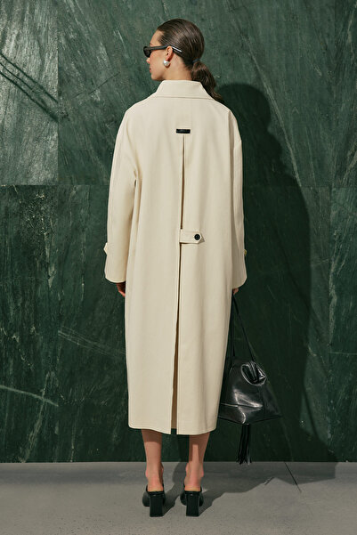 Manuka Malene Buttoned Trench Coat Vanilla