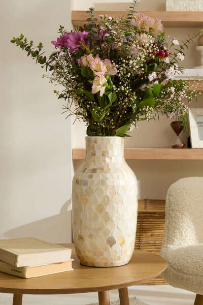 Empressco Modern Carrie Vazo 16x16x31,5 cm, şık ve zarif dekoratif obje