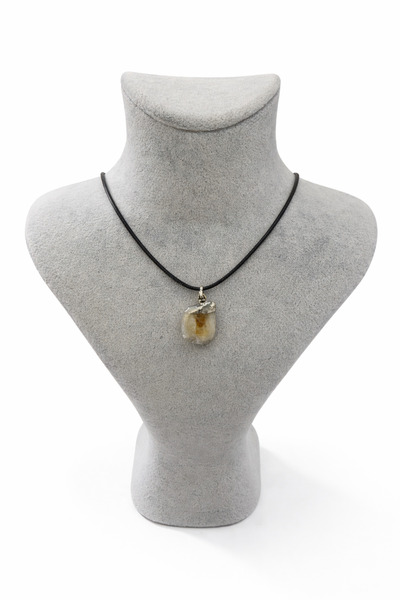 LUNEVA AKSESUAR قلادة من الحجر الطبيعي الخام - قلادة من الحجر الطبيعي بحبل أس...