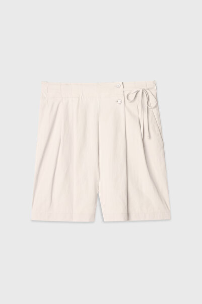Mudo Plissed Shorts with Binding Details