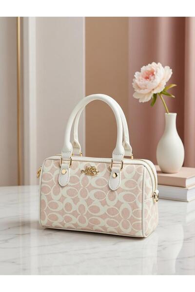 Genera Elegant Clutch Bag with a classic pattern for women