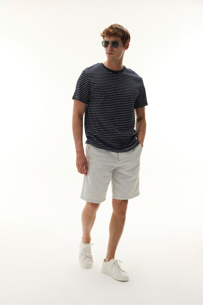 Mudo Men's Navy Blue Striped Crew Neck Knitted T-Shirt