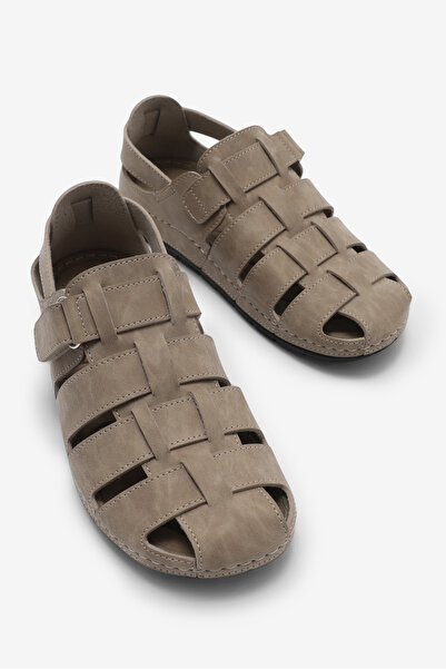 Tonny Black Men's Beige Comfortable Fit PU Sole Closed Sandals